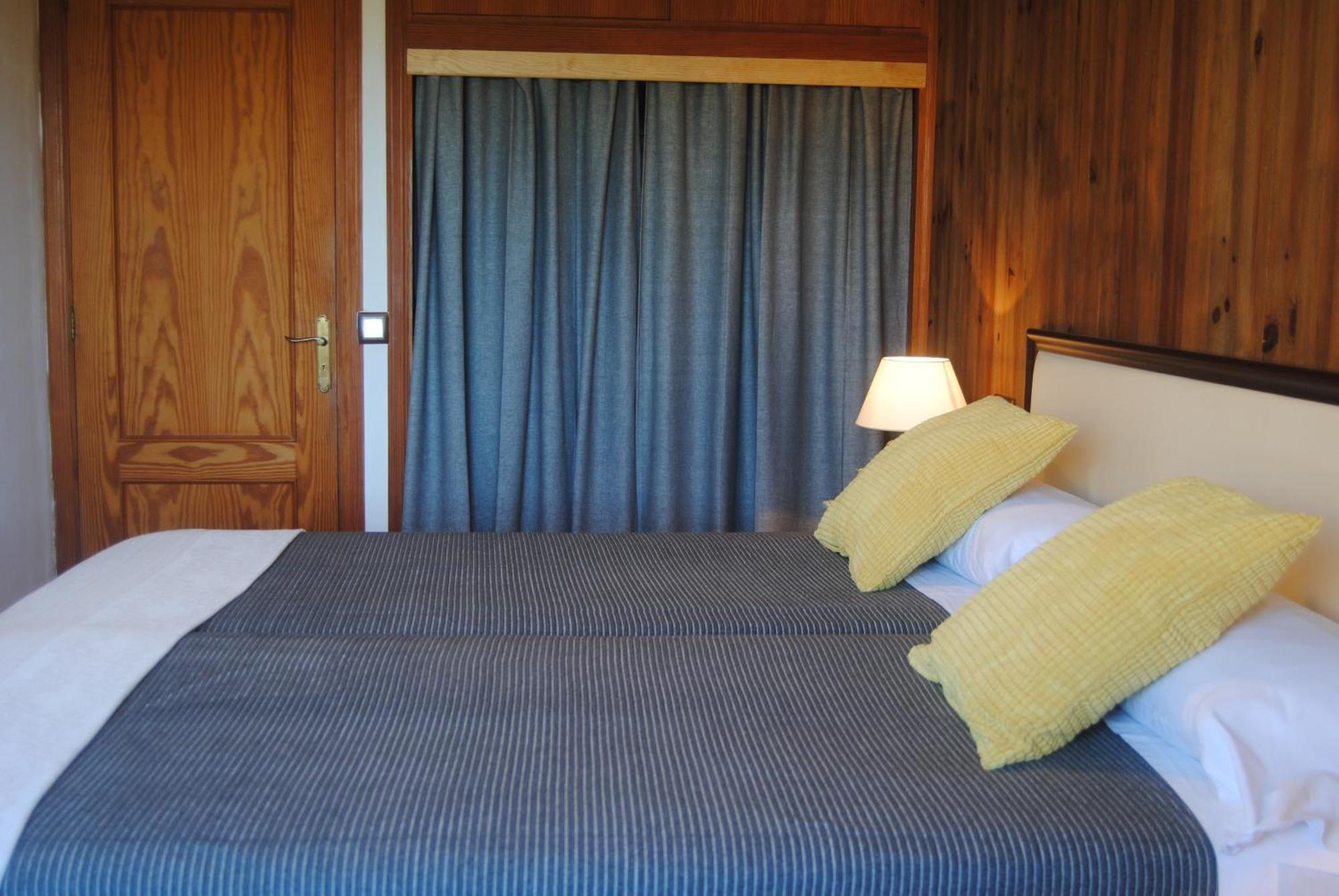 Alojamiento Tramuntana - Apartaments tres Vents Sóller Habitación foto